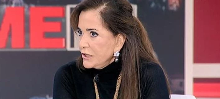 «Απασφάλισε» η Μπακογιάννη κατά Καμμένου: «Είναι κότα τρίλειρη και μακροπουπουλάτη»